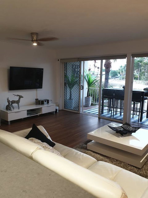 Tranquil Waters - Accommodation Gold Coast 2