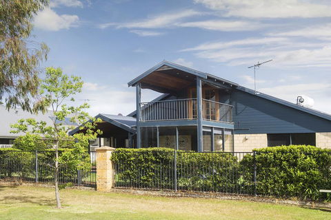 TRANQUILITY AT TROON - Accommodation Gold Coast 1