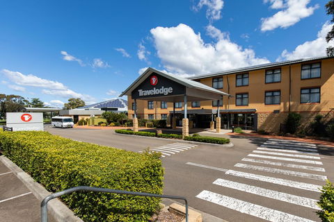 Travelodge Hotel Blacktown Sydney - 1 Gold Coast 0