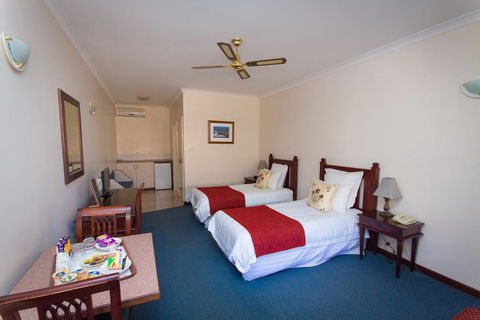 Tree Top Walk Motel - Accommodation Gold Coast 2