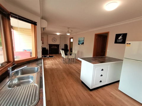 Treetops Hideaway - Gold Coast 4U 3