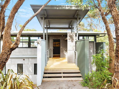 TREETOPS TERRACE 12 - A Luxury Skenes Creek Villa - Accommodation Gold Coast 1
