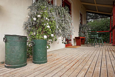 Trinity Cottage - Gold Coast 4U 2