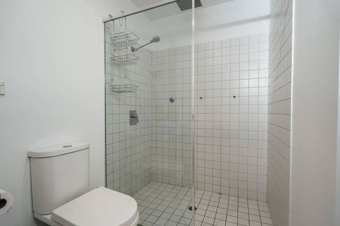 Tropicana On Bent - WiFi - Nespresso Heart Of East End - Accommodation Gold Coast 2