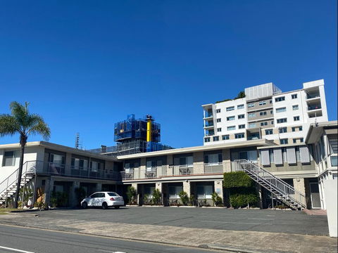 Tropicana Motel - Gold Coast 4U 3
