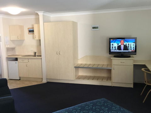 Tuckerbox Motor Inn - Accommodation Gold Coast 2