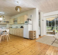 Twin Palms Castlemaine - Gold Coast 4U