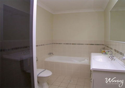 Two Beaches, 74B Blanch Street - Gold Coast 4U 3