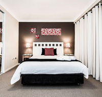 Two bedroom Apt next to Perth CBD with Parking. - Gold Coast 4U