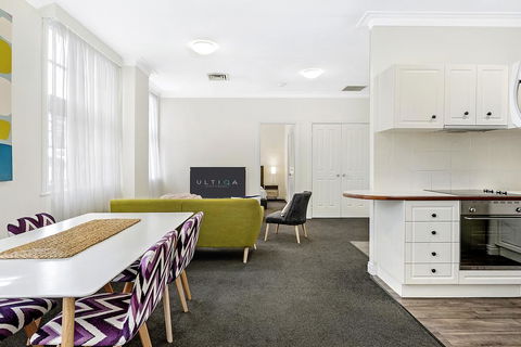ULTIQA Rothbury Hotel - Accommodation Gold Coast 1