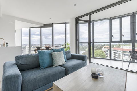 Unbridled City & River Views - Gold Coast 4U 1