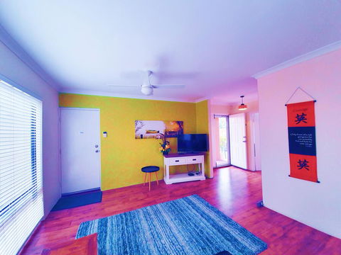 Unique Bouvard Beach House Mandurah - Accommodation Gold Coast 0