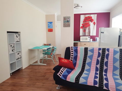 Unique Bouvard Beach House Mandurah - Accommodation Gold Coast 2