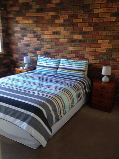 Unit 2 @ Beach Haven - Accommodation Gold Coast 3