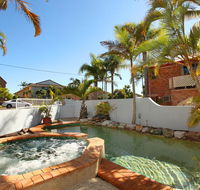 Unit 4 Coolum Sands Apartments 34 First Avenue Coolum Beach 400 BOND LINEN SUPPLIED - Gold Coast 4U