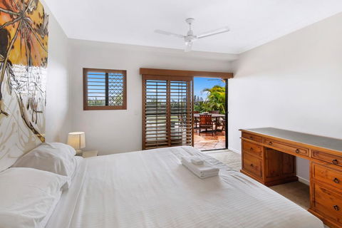Unrivaled Ocean And City Views From Resort Style 3bed With Garden - Gold Coast 4U 3
