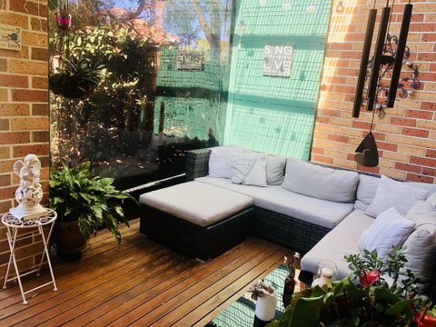 Unwind In This Gorgeous Retreat - Accommodation Gold Coast 1