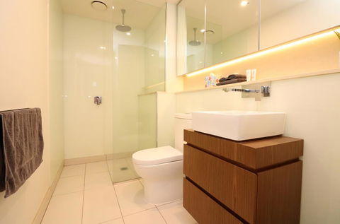 Urban Eden - Pets, Parking, Balcony, Chapel St 260m - Gold Coast 4U 2