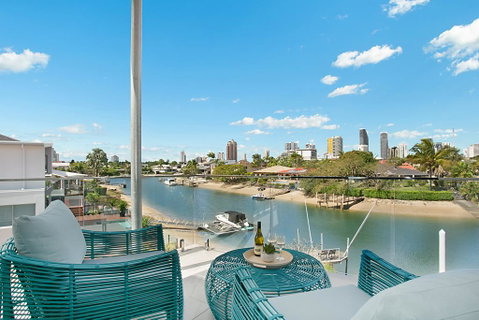 Urban Oasis - Accommodation Gold Coast 2