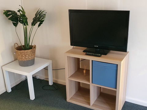 Value 2 Bed Villa Close To QEH + Airport + City + Beach - Gold Coast 4U 1