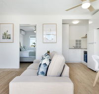 Ventura Beach Motel - 1 Bedroom Unit 8 - Gold Coast 4U