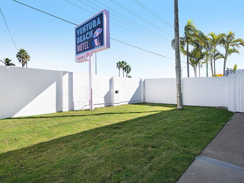 Ventura Beach Motel - 1 Bedroom Unit 9 - Gold Coast 4U 1