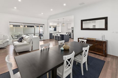 Vasse Manor - Accommodation Gold Coast 0