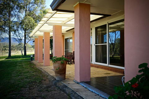 Verona Vineyard Cottage - Gold Coast 4U 1