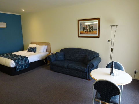 Victoria Lodge Motor Inn & Apartments - Gold Coast 4U 2