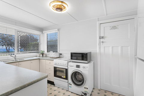 Victoria Parade, 29A - Gold Coast 4U 3
