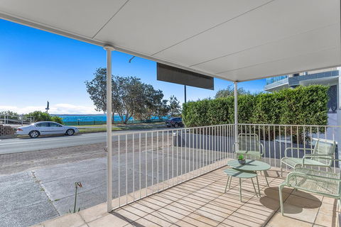 Victoria Parade, 29A - Gold Coast 4U 0