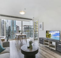 Views and hotel-style extras in a great location - Accommodation Gold Coast