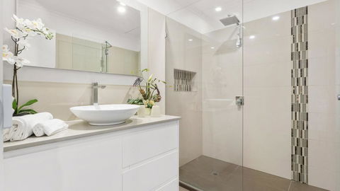 VIEWS AT MCCRAE..... - Accommodation Gold Coast 0