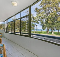 Views Pool Air Conditioning - Karoonda Sands Welsby Pde Bongaree - Accommodation Gold Coast