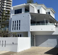 Villa Garfield Surfers Paradise - Accommodation Gold Coast
