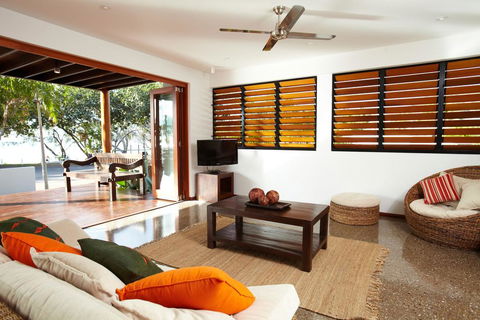 Villa Kembali - Gold Coast 4U 2