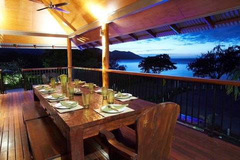 Villa Kembali - Gold Coast 4U 0
