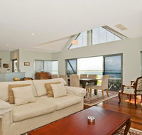 Villa Mer - stylish waterfront accommodation - Accommodation Gold Coast