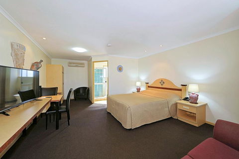 Villa Mirasol Motor Inn - Gold Coast 4U 2