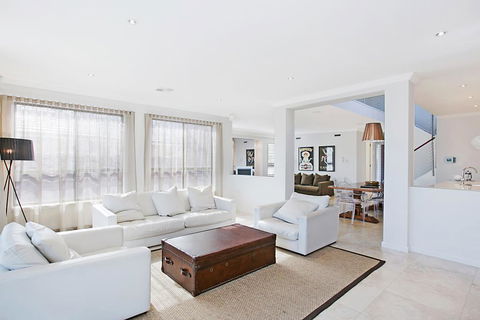 Villa Saachi - Gold Coast 4U 2