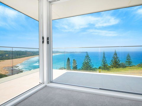 Vitamin Sea - Gold Coast 4U 1