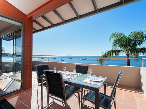 Vogue, Unit 3/197 Soldiers Point Road - Accommodation Gold Coast 0