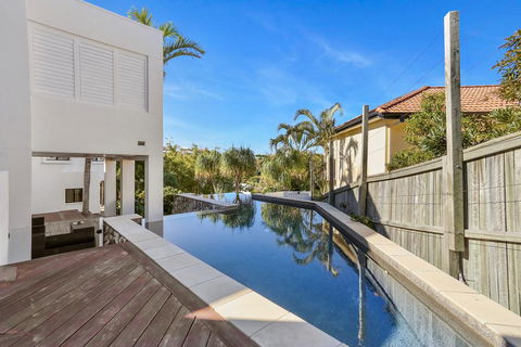 Voyagers Vista - Gold Coast 4U 2