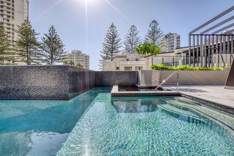 Vue Broadbeach - Accommodation Gold Coast 2