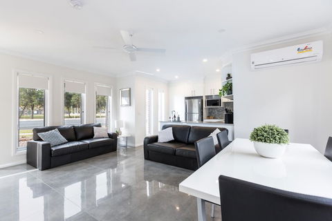 Wagga Apartments #1 - Accommodation Gold Coast 0