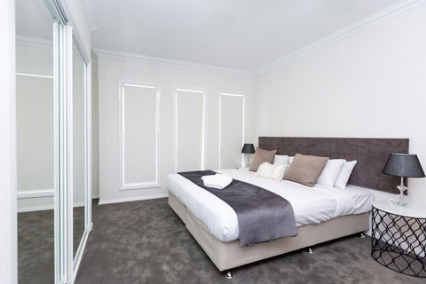 Wagga Apartments #3 - Accommodation Gold Coast 0