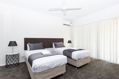 Wagga Apartments #4 - Accommodation Gold Coast 2