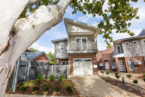 Wagga Apartments #5 - Accommodation Gold Coast 1
