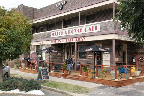 Walcha Royal Cafe & Accommodation - Accommodation Gold Coast 0