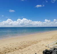 Walk to Beach Queenslander HOME in CBD Hervey Bay - Accommodation Gold Coast